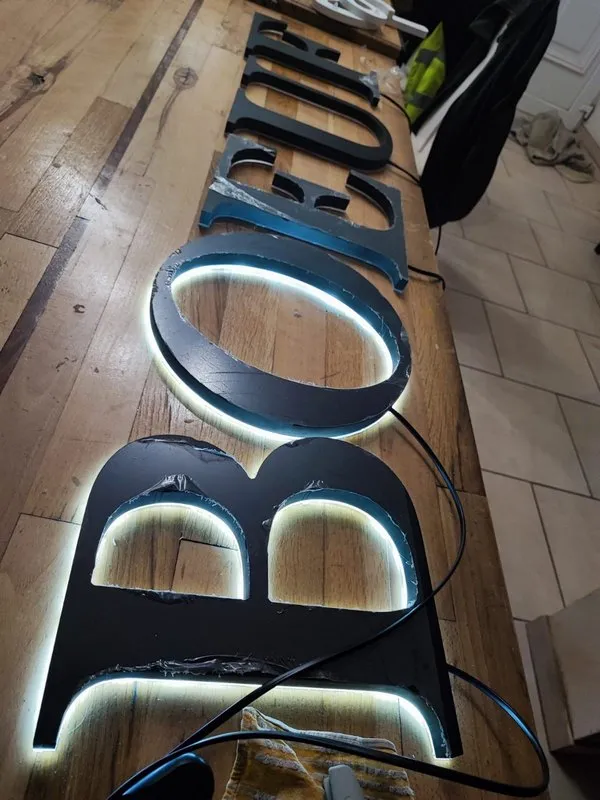Enseigne, Béthune, CNC Multicut